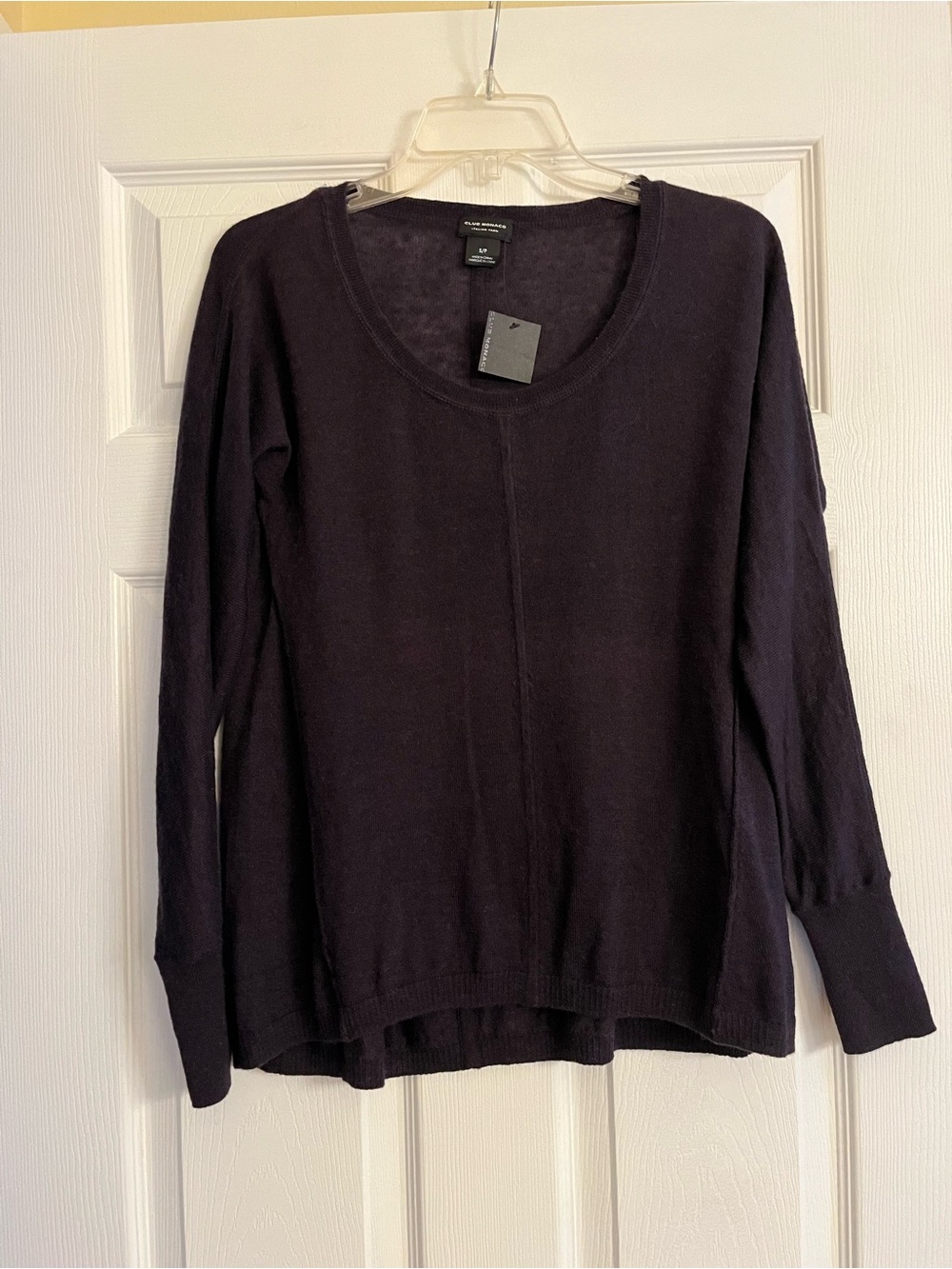 Club Monaco Women's Scoop Neck Long Sleeve Sweater